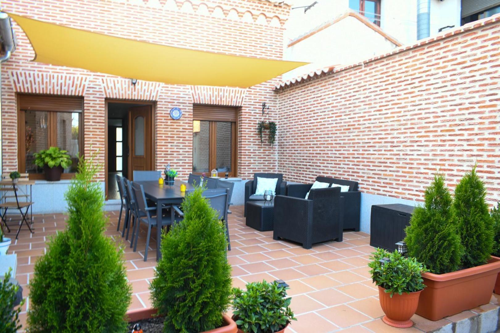Casa Rural La Real Herreria Madrigal de las Altas Torres Bagian luar foto